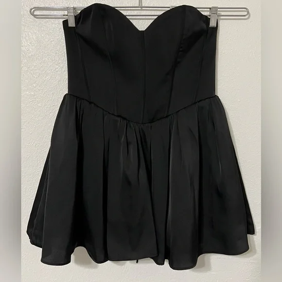 Oh Polly Corset Tulle Mini Dress in Jet Black ballet-inspired mini dress - Picture 2 of 10